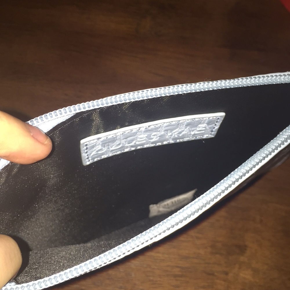Wristlet - Picture 7 of 8
